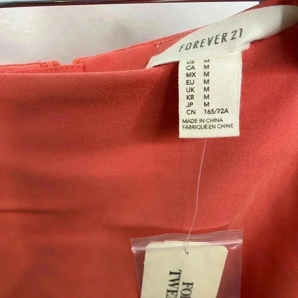 Forever 21 Coral Knee Length Skirt - Picture 4 of 6